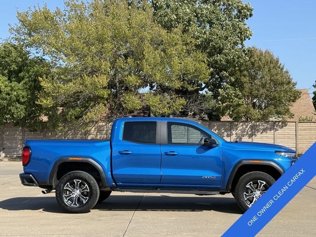 2023 GMC Canyon 4WD AT4