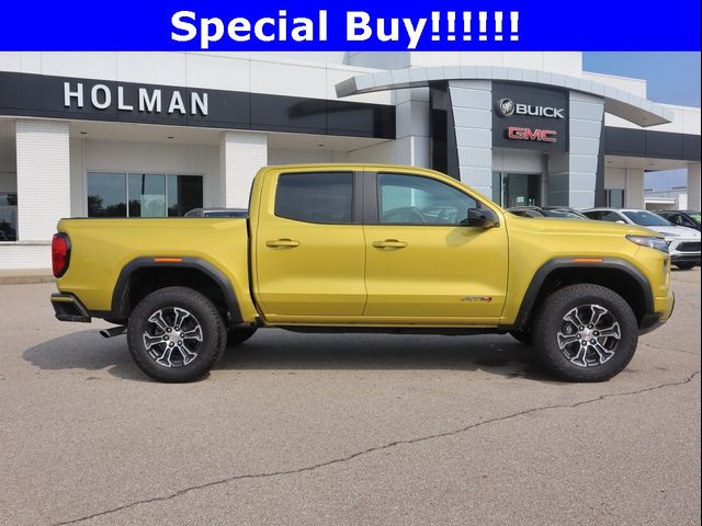 2023 GMC Canyon 4WD AT4