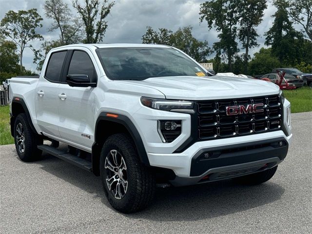 2023 GMC Canyon 4WD AT4