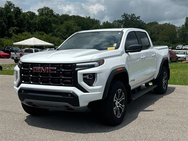 2023 GMC Canyon 4WD AT4