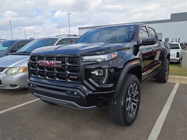 2023 GMC Canyon 4WD AT4