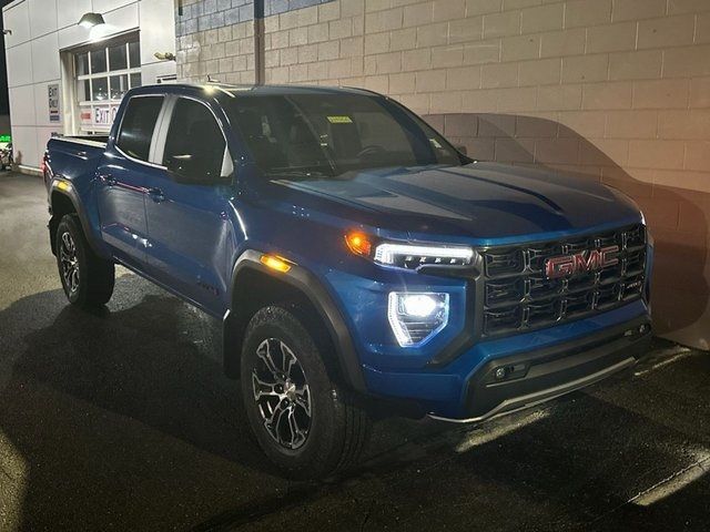 2023 GMC Canyon 4WD AT4