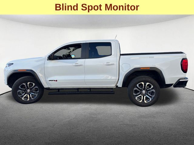 2023 GMC Canyon 4WD AT4