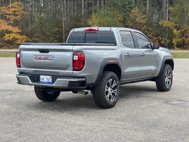 2023 GMC Canyon 4WD AT4