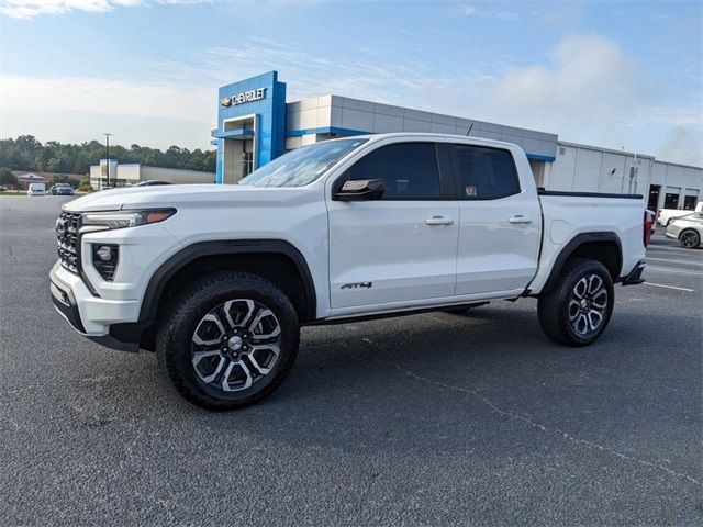 2023 GMC Canyon 4WD AT4