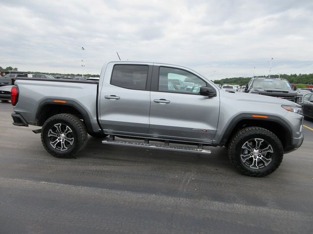 2023 GMC Canyon 4WD AT4