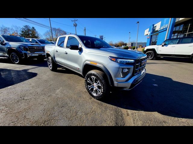 2023 GMC Canyon 4WD AT4