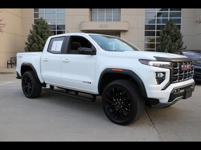 2023 GMC Canyon 4WD AT4