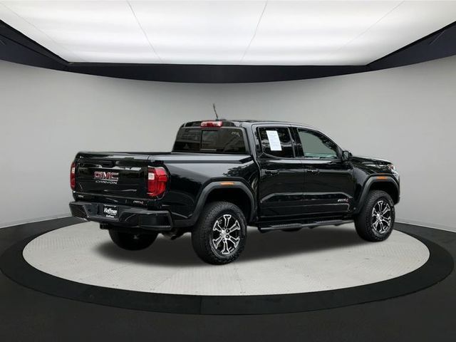 2023 GMC Canyon 4WD AT4