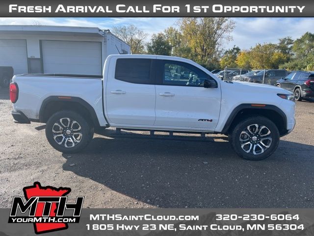 2023 GMC Canyon 4WD AT4