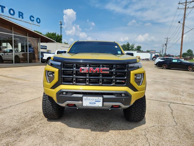 2023 GMC Canyon 4WD AT4