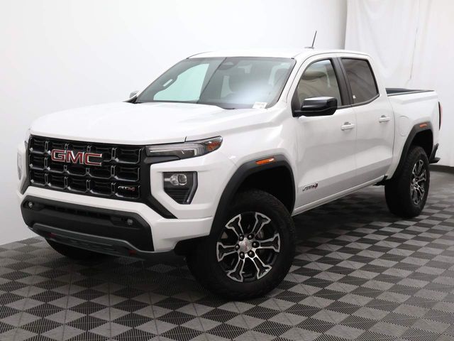 2023 GMC Canyon 4WD AT4