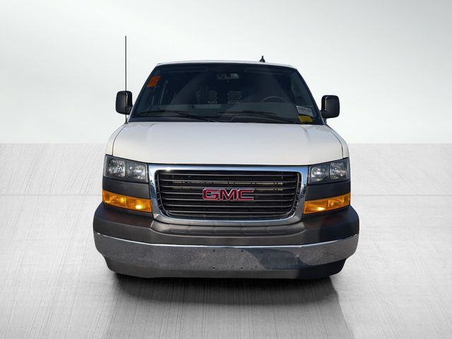 2023 GMC Savana Base