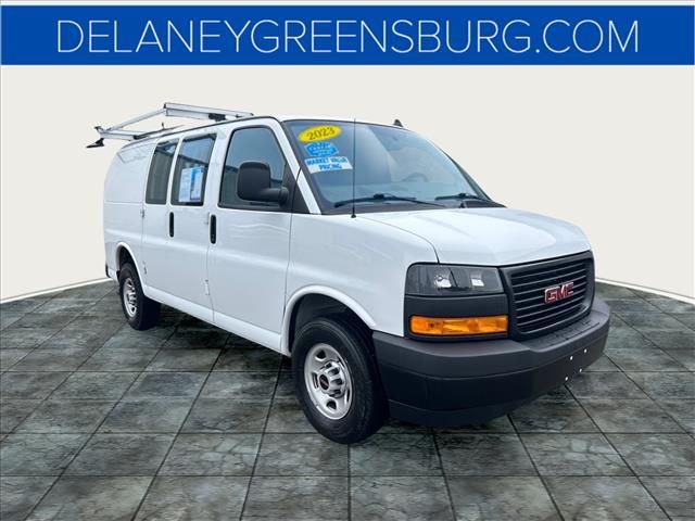 2023 GMC Savana Base