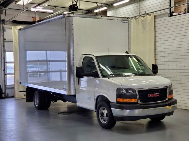 2023 GMC Savana Base