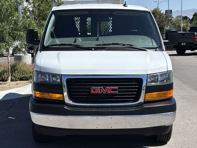 2023 GMC Savana Base
