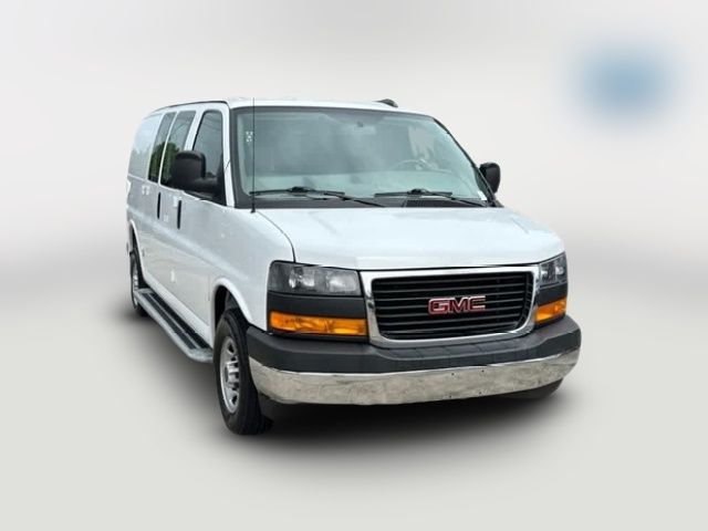 2023 GMC Savana Base