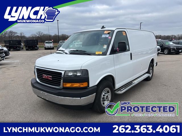 2023 GMC Savana Base