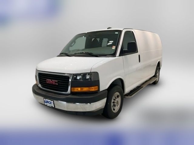 2023 GMC Savana Base