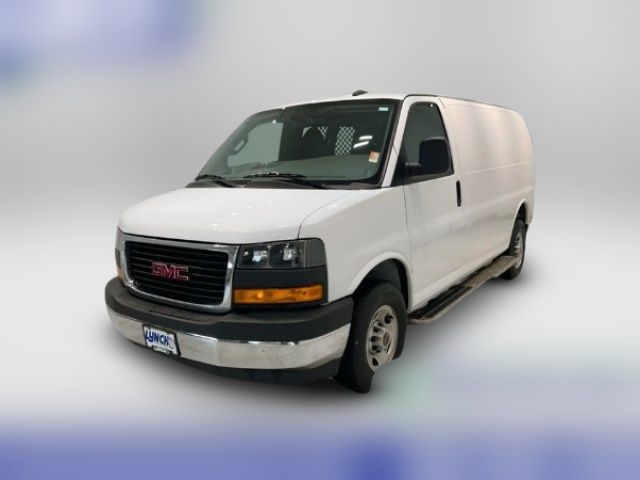 2023 GMC Savana Base