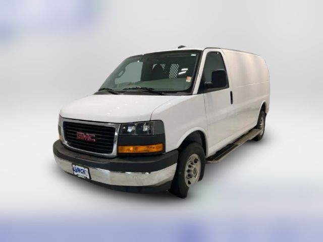 2023 GMC Savana Base