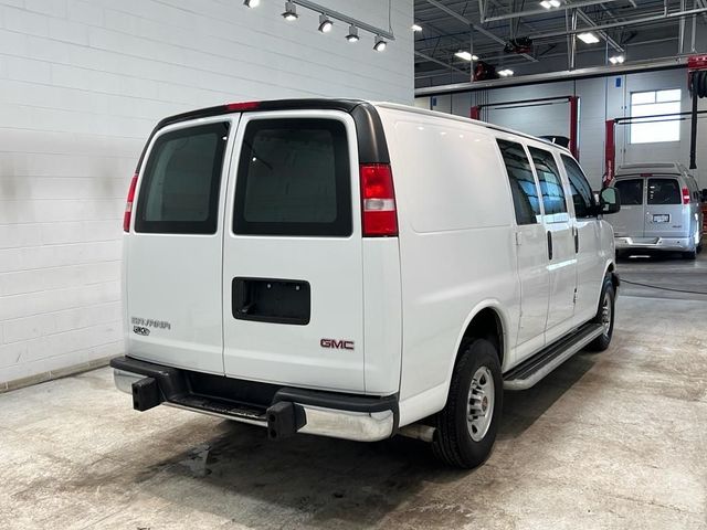 2023 GMC Savana Base