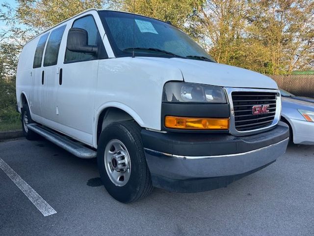 2023 GMC Savana Base