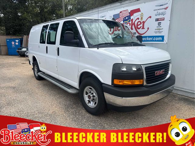 2023 GMC Savana Base