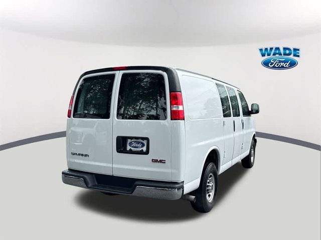 2023 GMC Savana Base