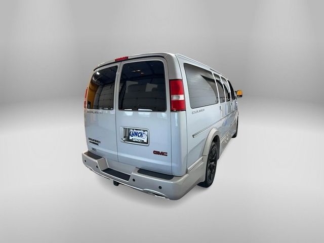 2023 GMC Savana Base