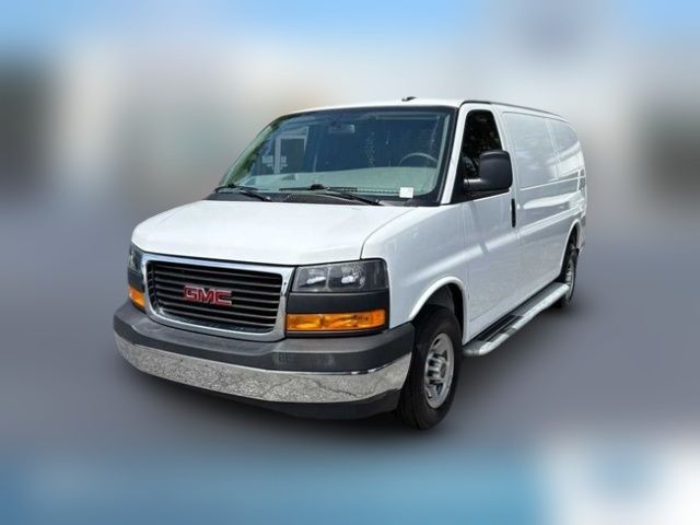 2023 GMC Savana Base