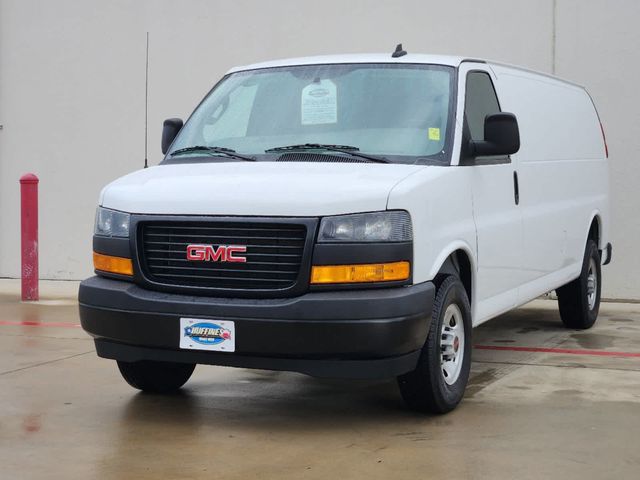 2023 GMC Savana Base