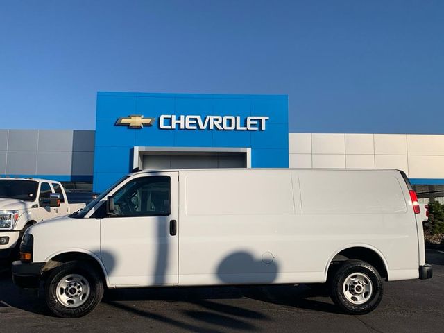 2023 GMC Savana Base