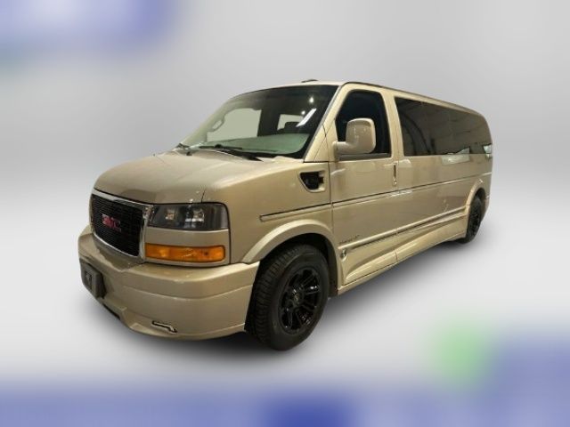 2023 GMC Savana Base