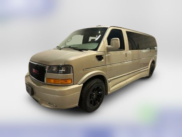 2023 GMC Savana Base