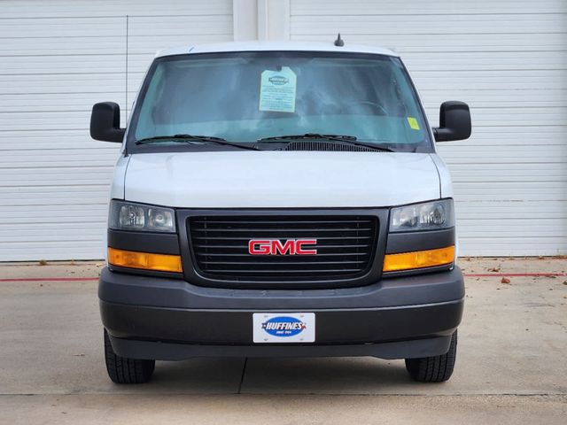 2023 GMC Savana Base