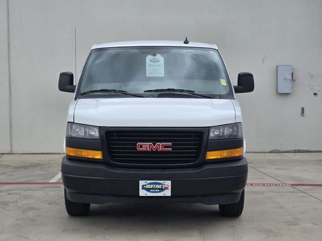 2023 GMC Savana Base