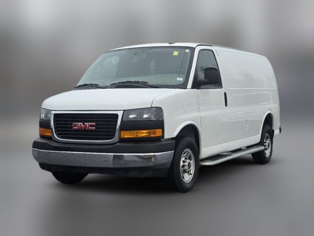 2023 GMC Savana Base