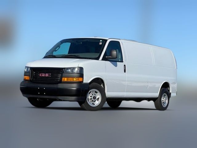 2023 GMC Savana Base