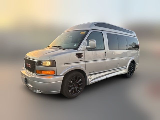 2023 GMC Savana Base