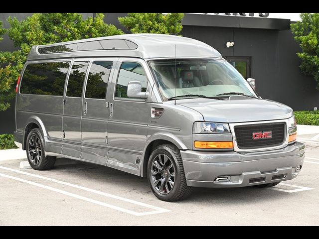 2023 GMC Savana Base