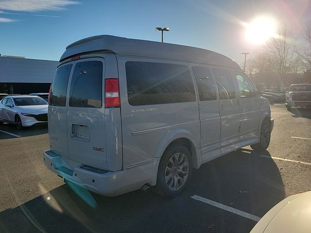 2023 GMC Savana Base