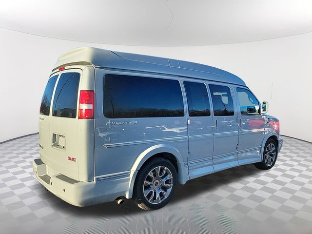 2023 GMC Savana Base