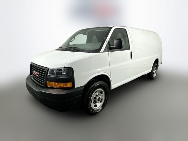 2023 GMC Savana Base