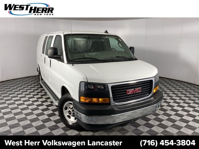 2023 GMC Savana Base