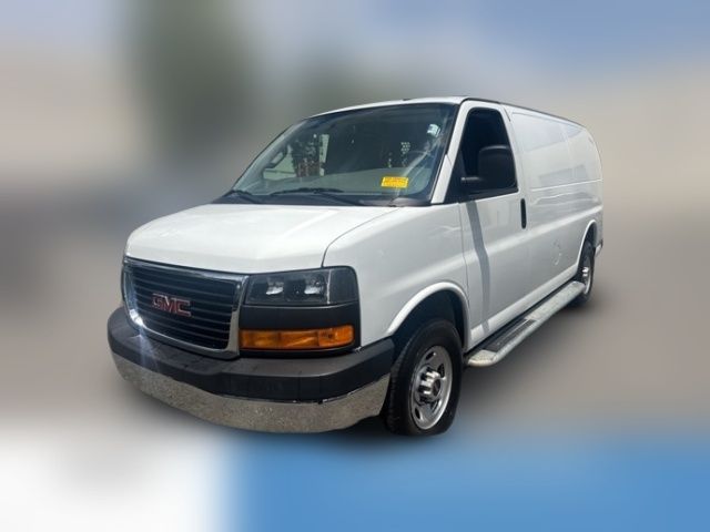 2023 GMC Savana Base