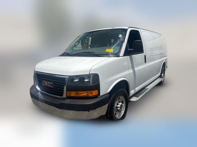 2023 GMC Savana Base