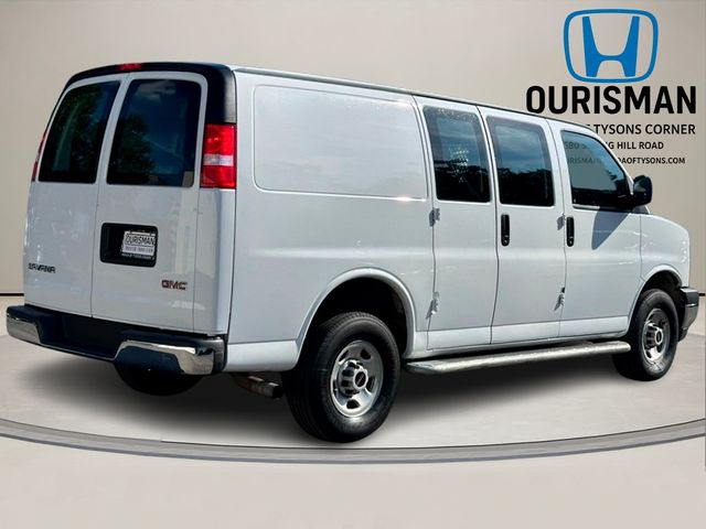 2023 GMC Savana Base