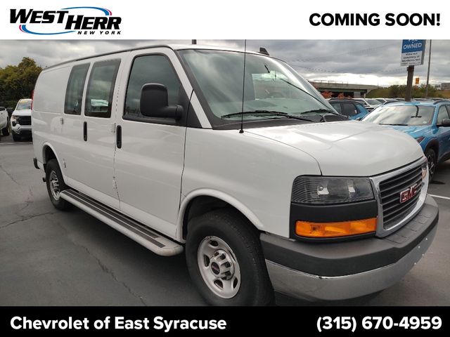 2023 GMC Savana Base