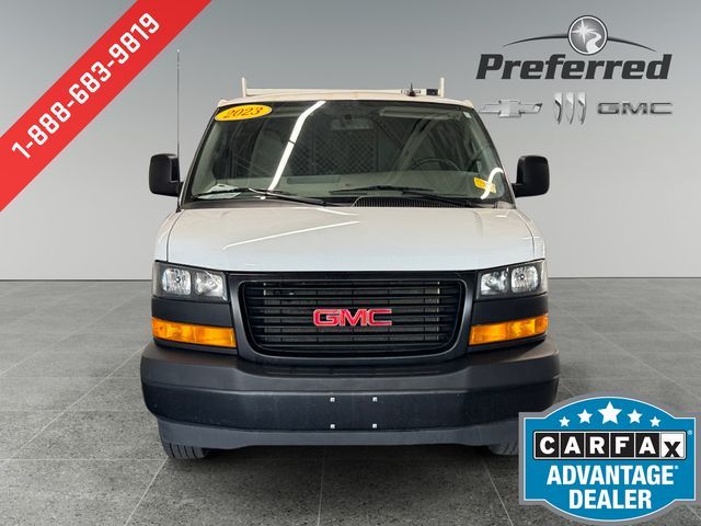 2023 GMC Savana Base